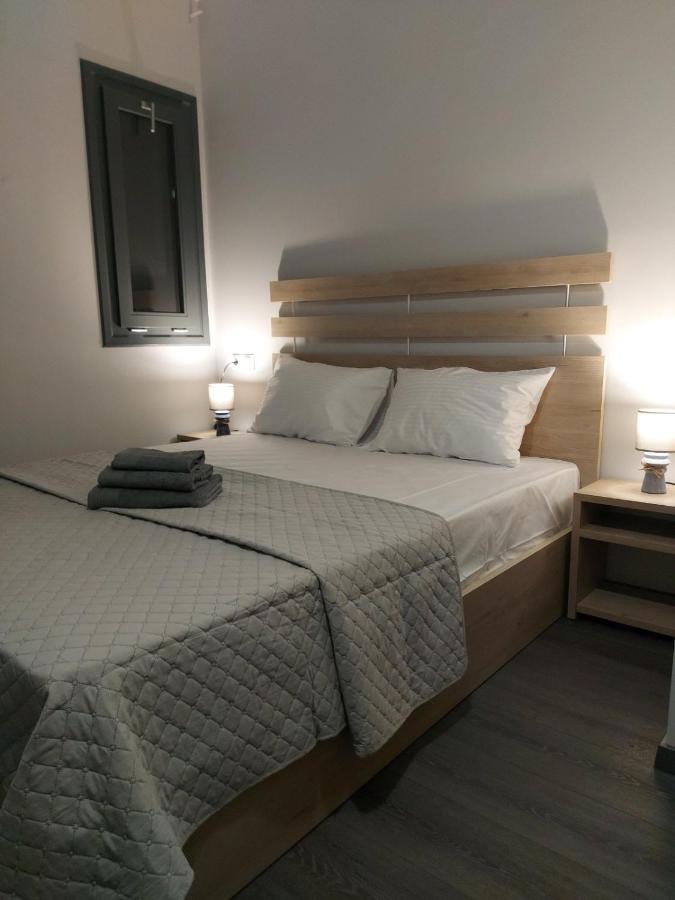 Apartment Square *